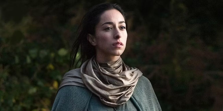 Talisa standing outside in Game of Thrones