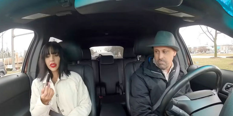 Gino Palazzolo and Jasmine Pineda 90 Day Fiance Season 10 in a car with Jasmine holding lipstick