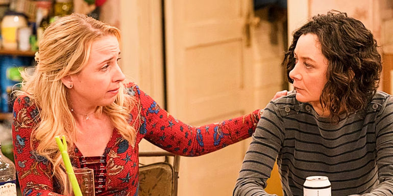 Lecy Goranson's Becky and Sara Gilbert's Darlene in The Conners
