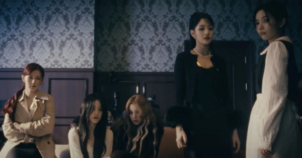 Sự Khác Biệt Đáng Ngạc Nhiên Giữa Hai MV Của Cha Eun Woo và (G)I-DLE