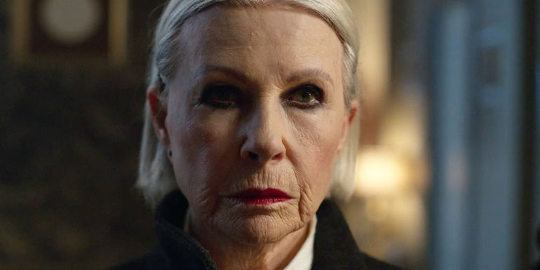 Robyn Nevin as Gunter in Sting