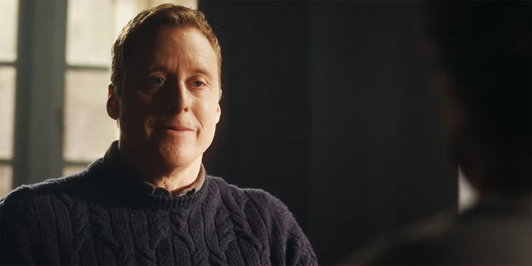 Alan Tudyk in Resident Alien season 2