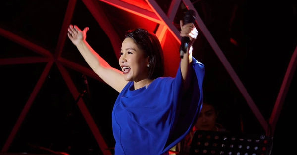 Chuyện "quạt rơi vào đầu" của Mỹ Linh: Từ "vết thương lòng" đến tinh thần lăn xả trên sân khấu