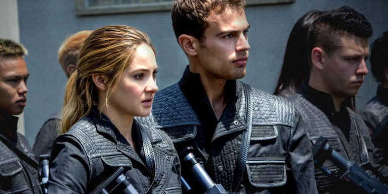 Tris and Four preparing for battle in Divergent