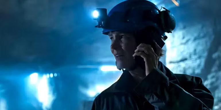 Angela Kovacs as Erika Svalin in The Abyss