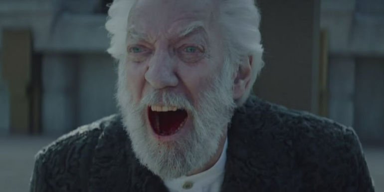 Hunger-Games-Snow-Blood