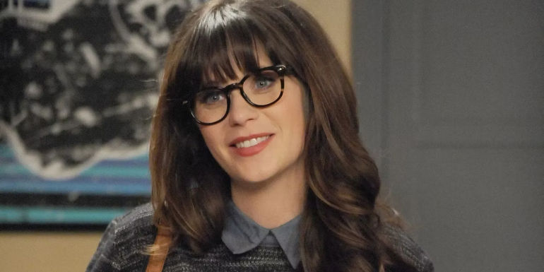 Jess (Zooey Deschanel) smiling in New Girl