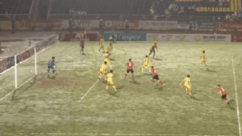 Sự Lấp Lánh Của Ngôi Sao Bùi Hoàng Việt Anh Đưa CAHN Lên Đỉnh V-League