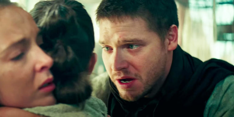 Rey's flashback of her parents from The Rise of Skywalker - When Will Palpatine Actually Be Resurrected?