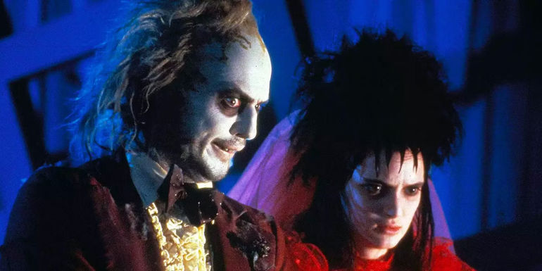 Michael Keaton as Beetlejuice and Winona Ryder as Lydia looking down - Beetlejuice 2's 'Shrunken Head Room' Hints At What To Expect From The Sequel's Opening Scene