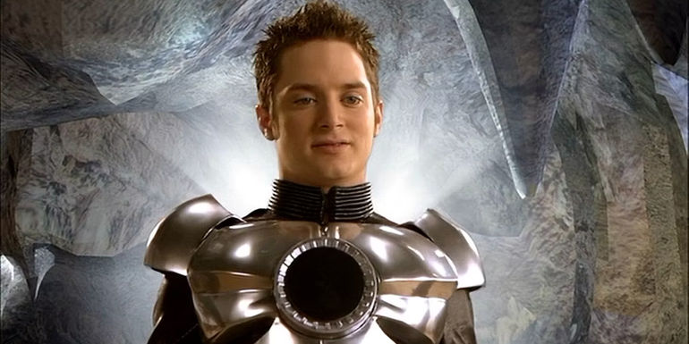 The Guy appears from a beam of light in Spy Kids 3D - Spy Kids 3-D: Game Over - Elijah Wood As The Guy