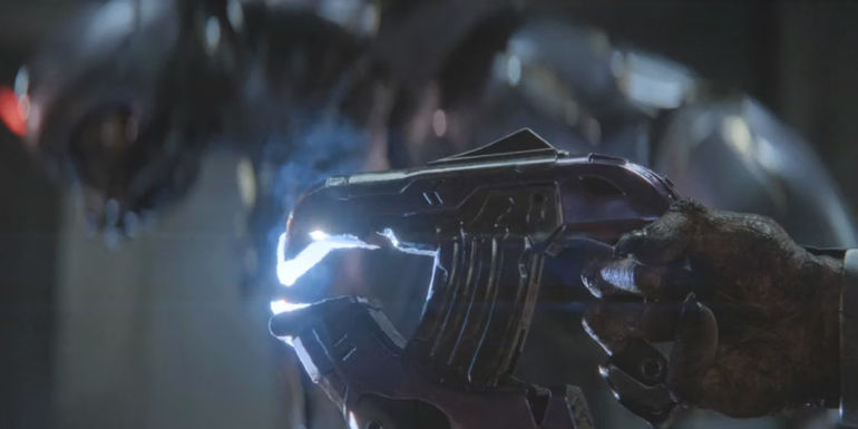 Covenant Elite Shooting Plasma Pistol - Unveiling the Ruthlessness of the Plasma Pistol