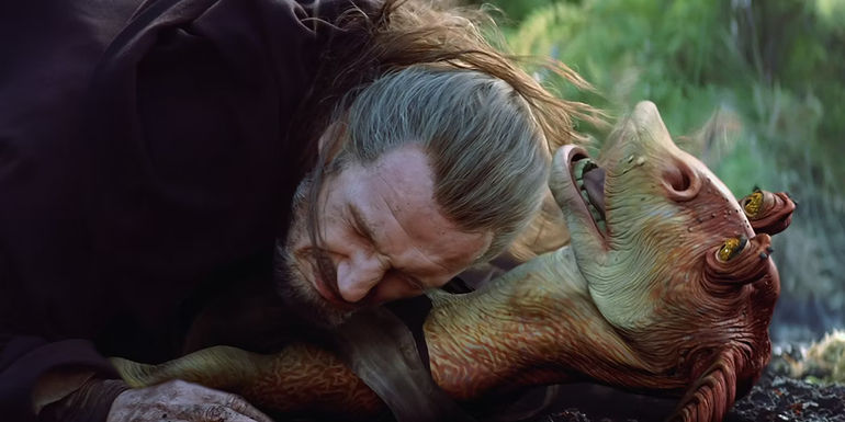 Qui-Gon Jinn and Jar Jar Binks fall down in the swamps of Naboo in Star Wars - Jar Jar's Clumsiness Might Be An Act