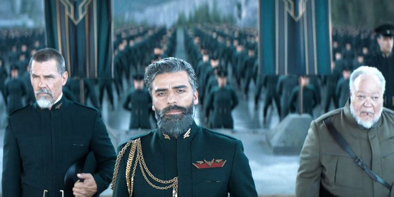 Duke Leto I (Oscar Isaac), Gurney Halleck (Josh Brolin), and Thufir Hawat (Stephen McKinley Henderson) standing to receive the Herald of the Change in Dune 2021 - 1 A.G (After Guild) - The New Age