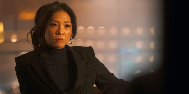 Jenn staring ahead in Quantum Leap 2x08 - The Profound Impact of Jenn's Sacrifice