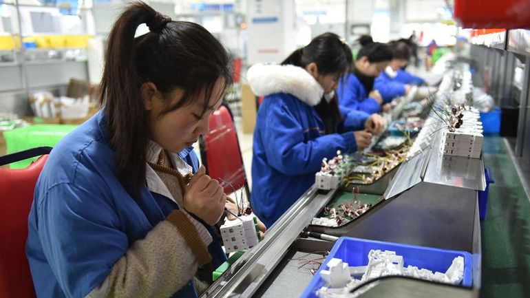 Mixed Signals from China's Manufacturing Sector Prompt Calls for Economic Boost