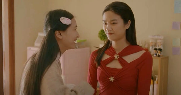 Bí ẩn chiếc váy gây sốc trong bộ phim Gặp Em Ngày Nắng