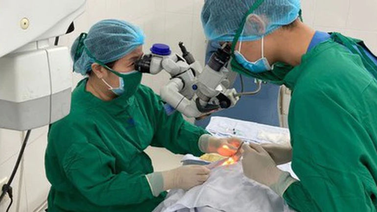 Hành Trình Giữ Lửa Sáng cho Đôi Mắt Trẻ Em