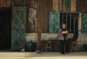 Hành Trình Đầy Xúc Cảm của Người Mẹ Đơn Thân Trên Đỉnh Đồi Hẻo Lánh