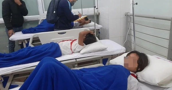 Sự kỳ lạ sau khi uống nước ngọt tiếp thị: Bí ẩn đằng sau cốc nước đầy caffein