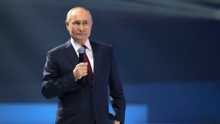 Putin poised for fifth term victory as Russians cast their votes