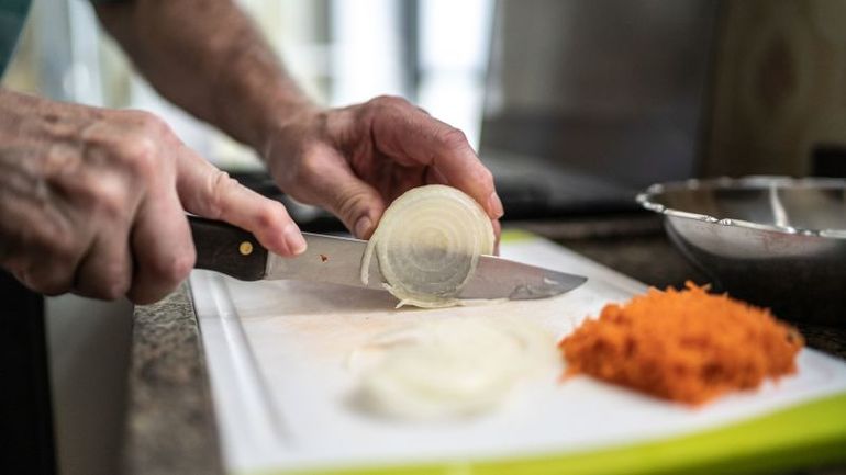 Expert Tips for Tear-Free Onion Cutting