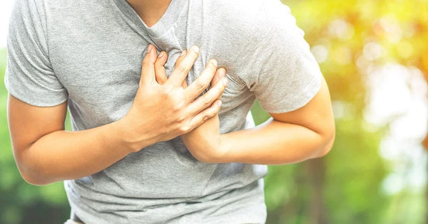 Những Dấu Hiệu Cảnh Báo Nhồi Máu Cơ Tim Bạn Cần Biết