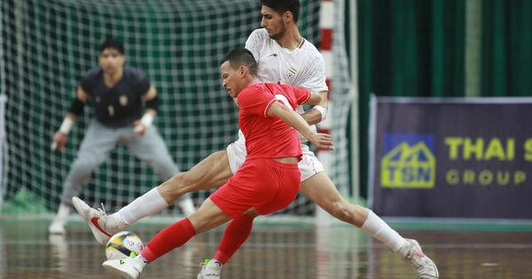 Hành Trình Đấu Kiến Cường của Đội Futsal Việt Nam trước Đội Bóng Top 7 Thế Giới