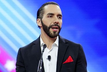 El Salvador's Initiative: 5,000 Passports Up for Grabs for Skilled Professionals