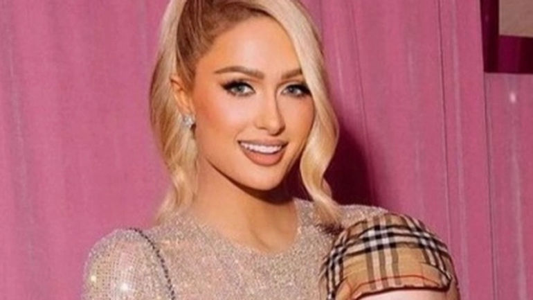 Bí Mật Đằng Sau Việc Paris Hilton Giữ Kín Hình Ảnh Con Gái