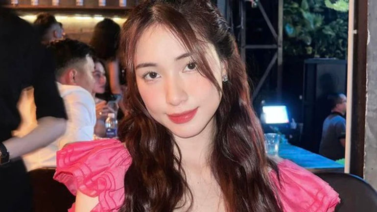 Hòa Minzy - Nghệ Sĩ Sôi Động Đến Muộn Đúng Chất