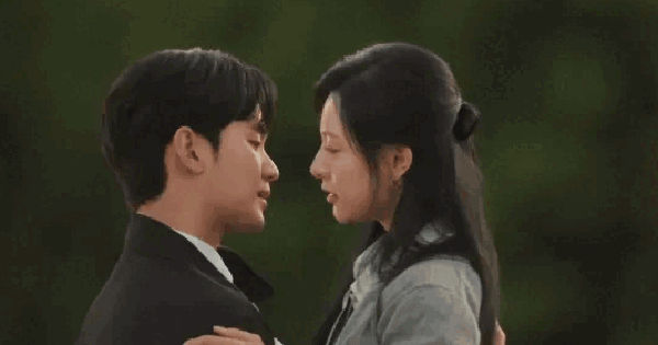 Những Điều Thú Vị Về Cặp Đôi Queen of Tears: Duyên Nợ và Sự Trùng Lặp