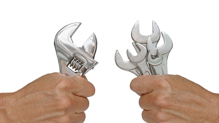 Sự Khác Biệt Giữa Chuyên Gia và Chuyên Viên Marketing Tìm Kiếm: Ưu và Nhược Điểm