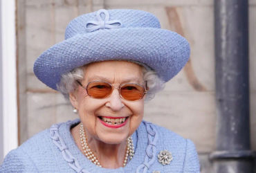 Insights from Queen Elizabeth II's Former Aide: Embracing the Unexpected