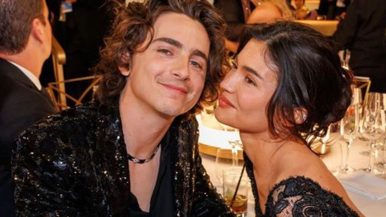 Cuộc chiến trên mạng xã hội: Tin đồn Kylie Jenner mang thai con của Timothée Chalamet và sự thật bất ngờ từ TMZ