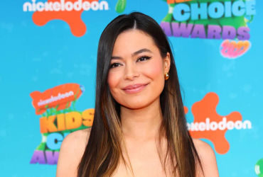 Miranda Cosgrove Shares a Funny Encounter With a Young 'iCarly' Fan: 'You've Grown Up'
