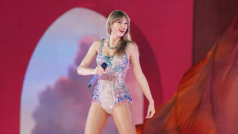 Taylor Swift Fans Speculate on the Statue Mentioned in ‘thanK you aIMee’