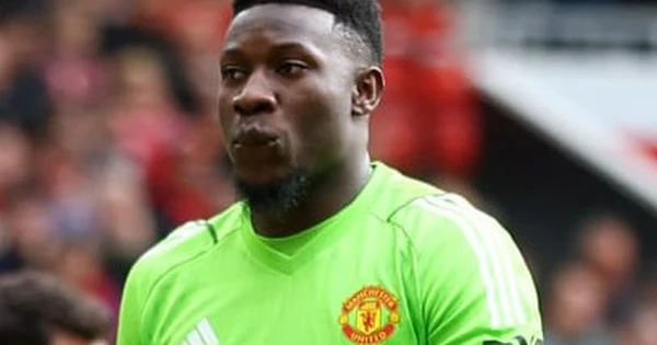 Cuộc chiến đầy kịch tính giữa Man Utd và Burnley