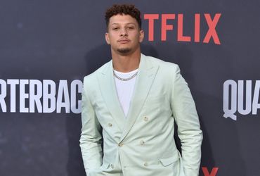 Logan Paul Surprises Fans by Bringing Patrick Mahomes to WWE Draft on Monday Night Raw