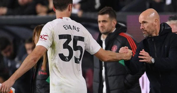 Bí ẩn tâm trạng của HLV Erik ten Hag trước trận đấu quyết định với Arsenal