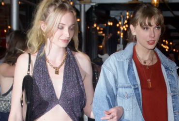 Chuyện Bí Mật: Sophie Turner và Taylor Swift - Mối Quan Hệ Đầy Ngạc Nhiên