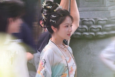 Cuộc Hành Trình Biến Hình Ấn Tượng của Nữ Diễn Viên Hoa Ngữ: Từ Bị Chê Béo Đến Làm Netizen Mê Mệt