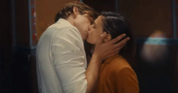 Bí Mật Học Đường: Sức Hút Vượt Ngưỡng và Câu Chuyện Tình Yêu Nồng Nhiệt