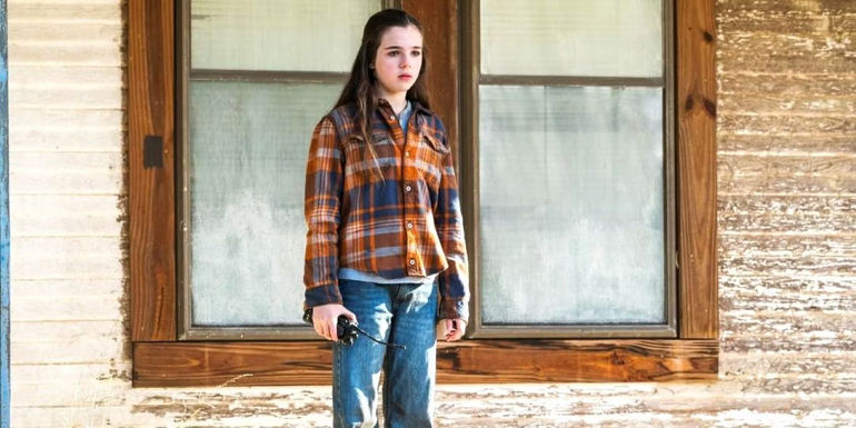 Charlie holding a walkie talkie in Fear The Walking Dead season 4