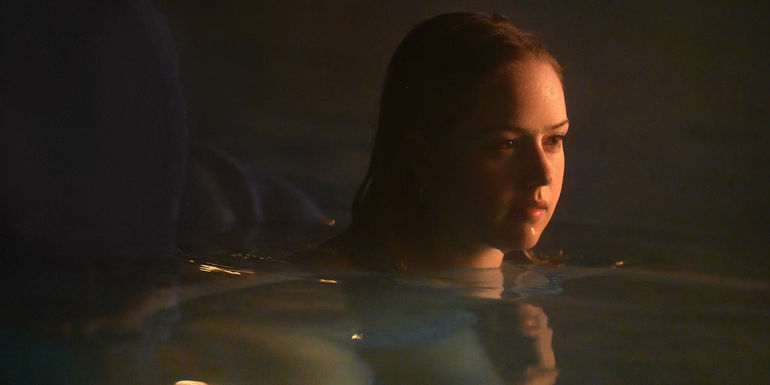 Izzy suspects something is wrong in Night Swim