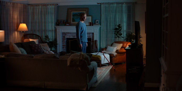 Ray hears something creepy in Night Swim