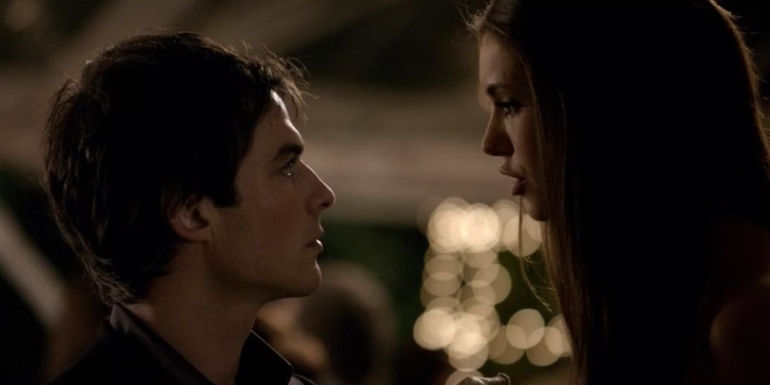 Damon (Ian Somerhalder) and Elena (Nina Dobrev) from the Vampire Diaries talking