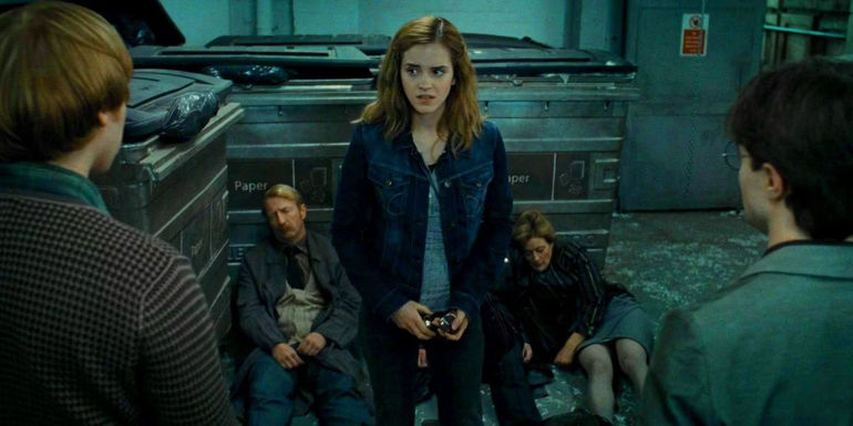 Hermione, Ron, and Harry Break into the Ministry in Harry Potter