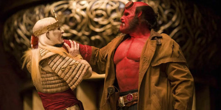 Hellboy chokes Nuada in Hellboy II: The Golden Army