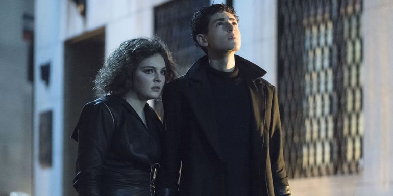 Selina Kyle And Bruce Wayne In Gotham Season 5